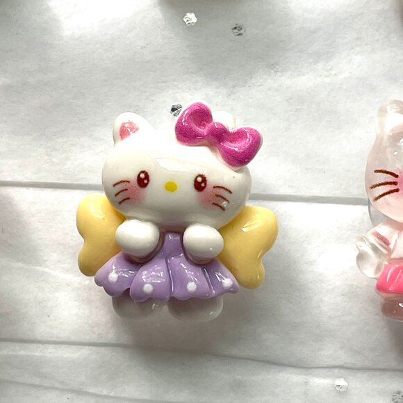 Set of 6 Hello Kitty Style Croc Shoe Charms-Hello Kitty Jibbitz-New! - Picture 6 of 7